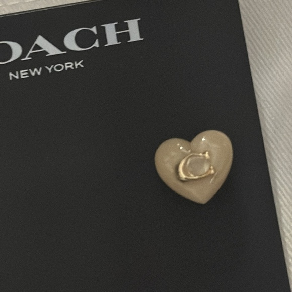 Coach pink and gold heart earrings - Picture 3 of 3